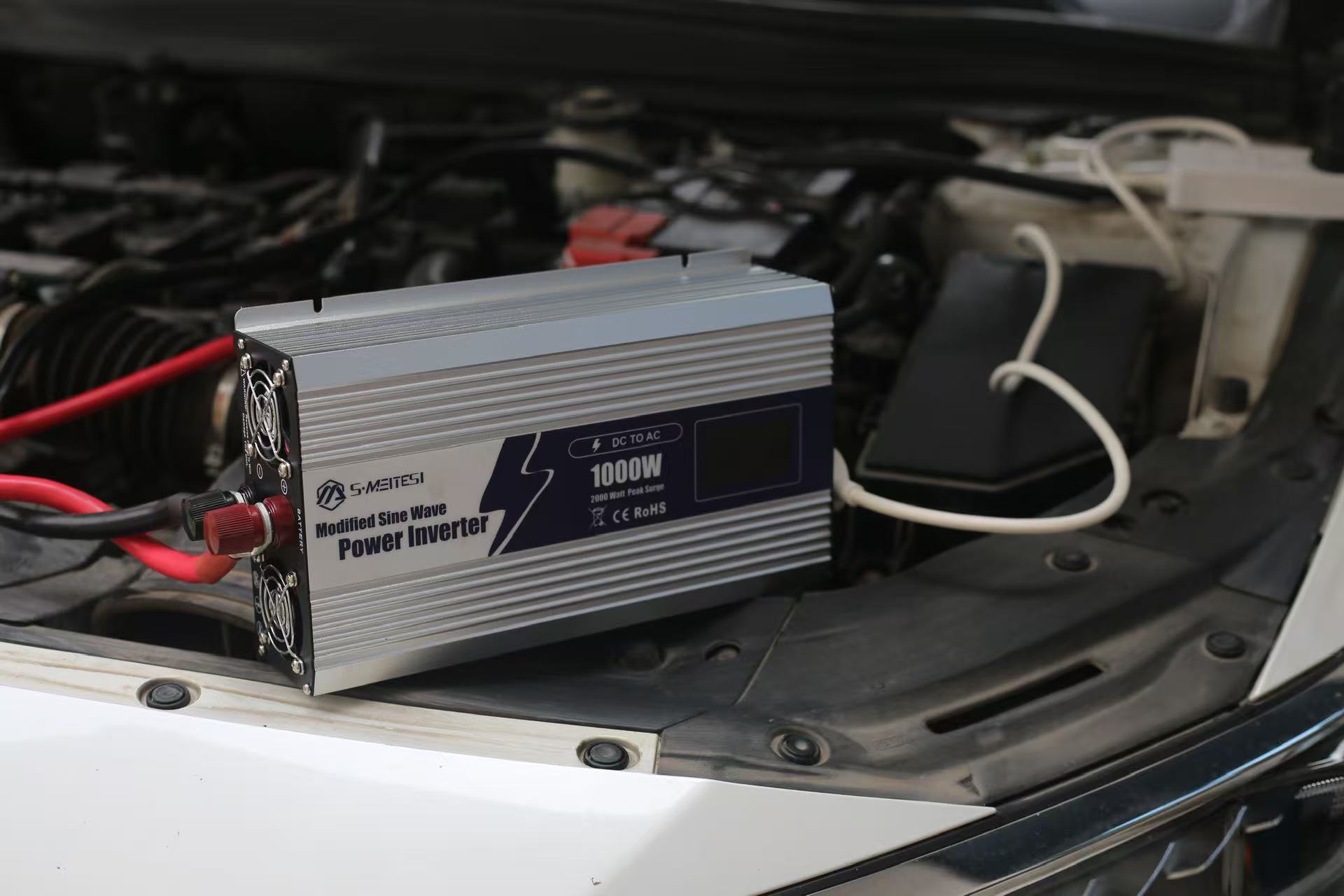 1000W Modified Sine Wave Inverter | Essential Gear for Camping & Car Use