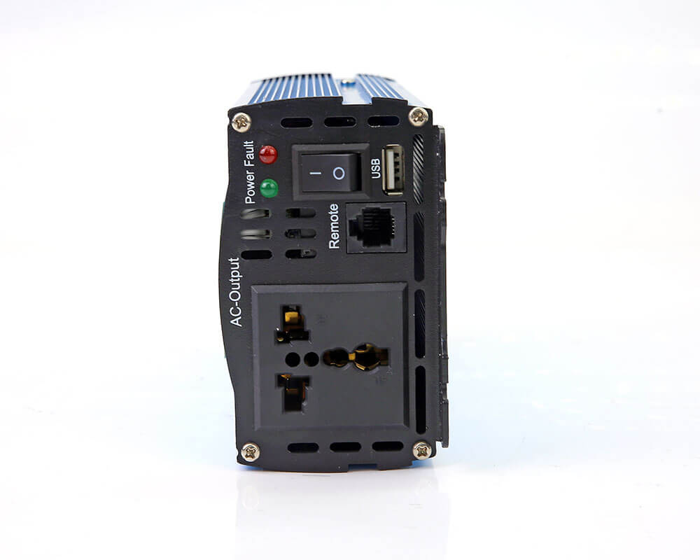自驾游神器：300W 正弦波车载逆变器，随行随用